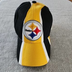 Reebok Sideline NFL Pittsburgh Steelers Black & Yellow Adjustable NEW